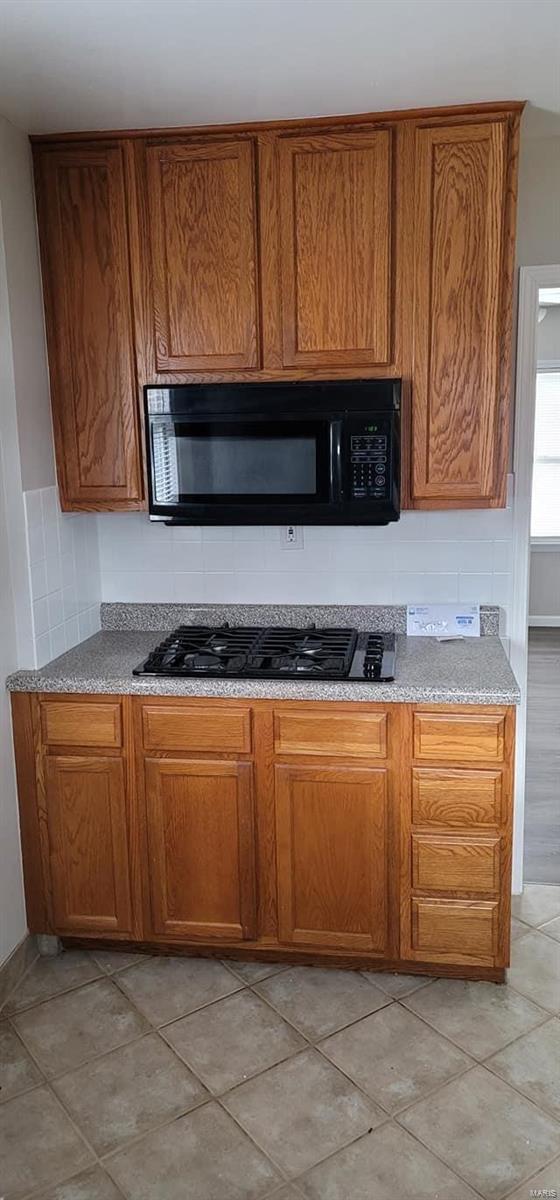 5th image of 8136 Ellerton Ave, Saint Louis, MO 63114 | MLS# MIS23065838