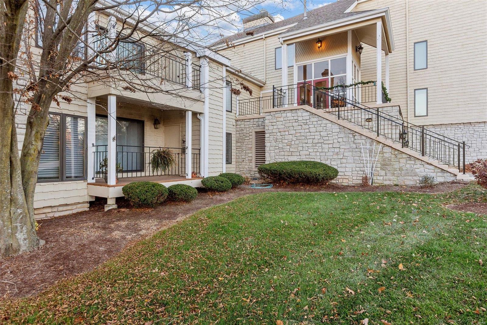 Homes for sale in Lake Saint Louis, MO | 1608 Lake Knoll Dr #1A, Lake Saint Louis, MO 63367 | MLS# MIS23066970