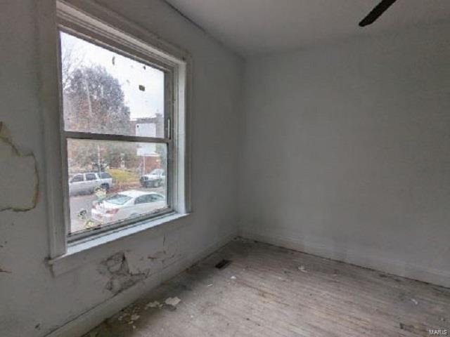 Homes for sale in Saint Louis, MO | 3408 Winnebago St, Saint Louis, MO 63118 | MLS# MIS23074253