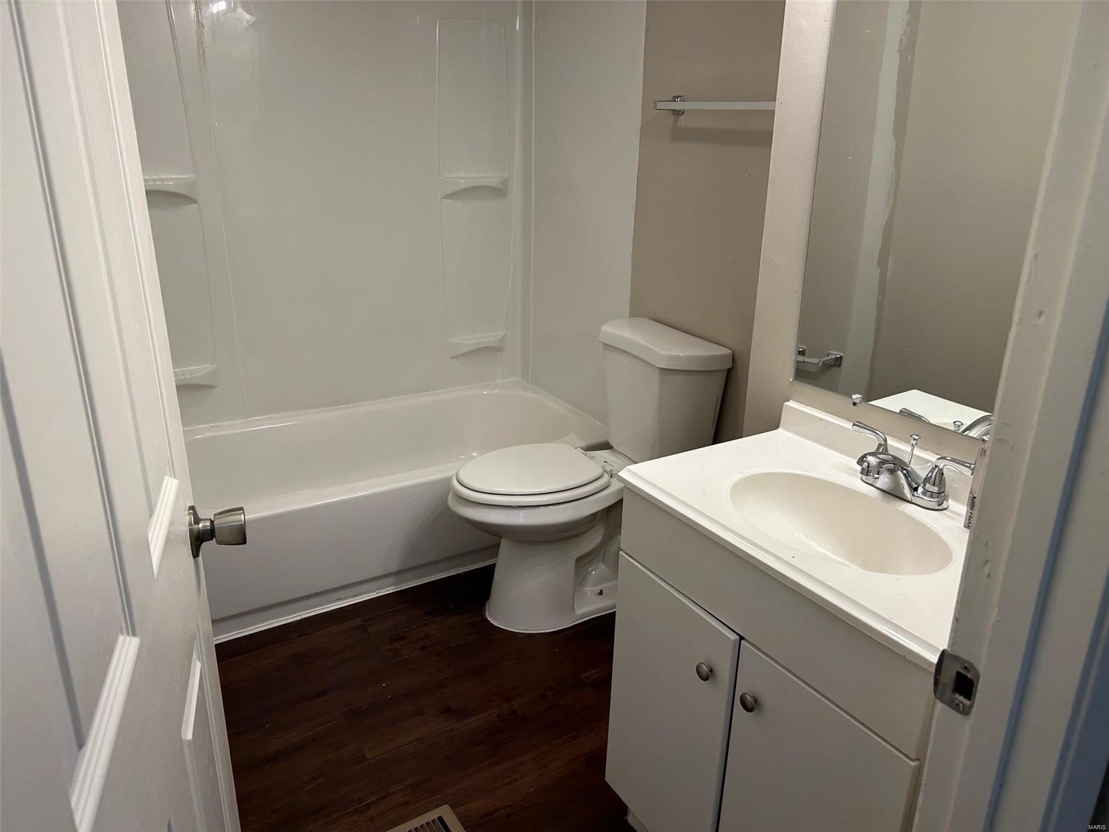 Homes for sale in Saint Louis, MO | 3926 Tholozan Ave, Saint Louis, MO 63116 | MLS# MIS24003427