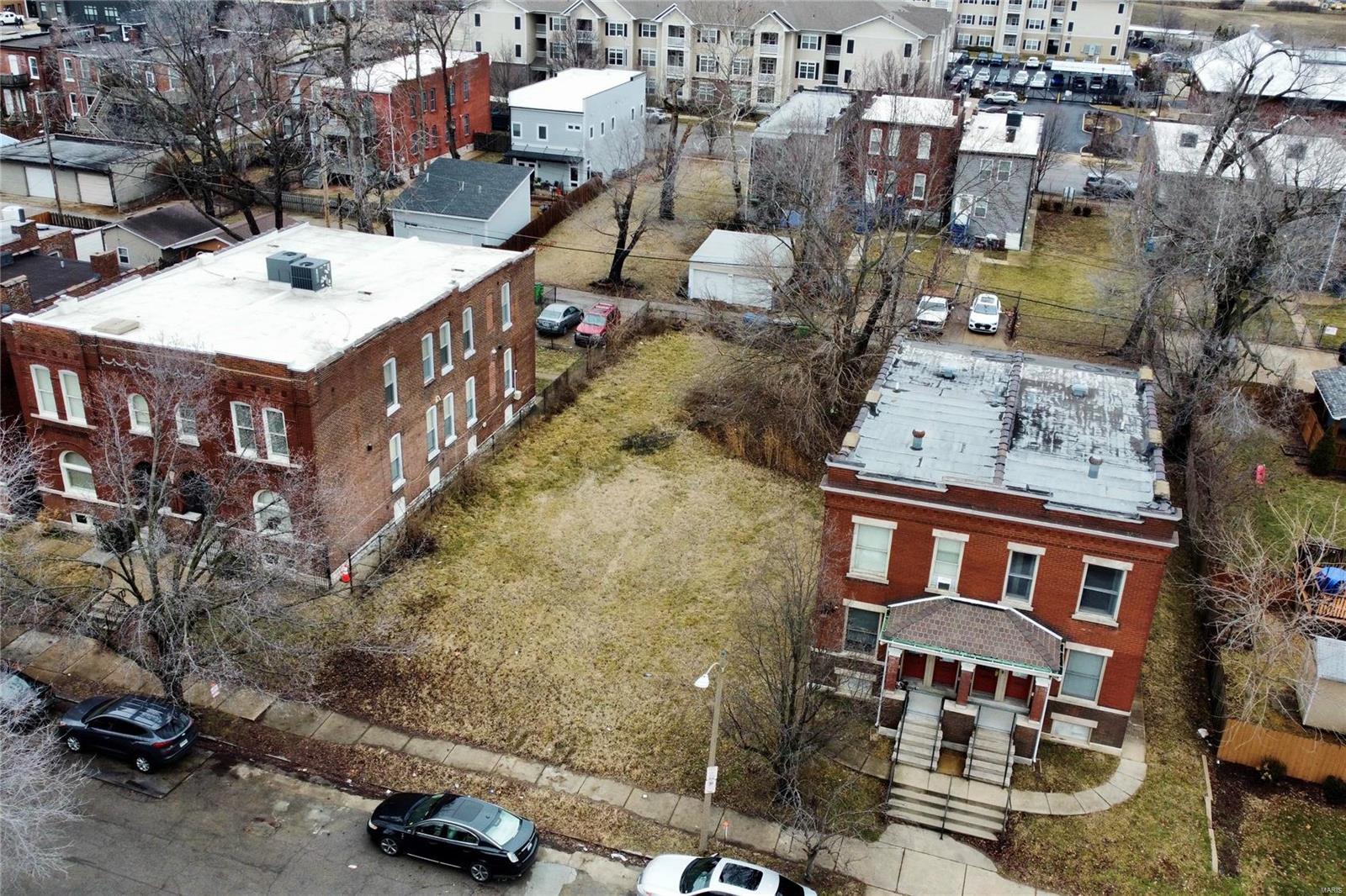 Homes for sale in Saint Louis, MO | 4439 Gibson Ave, Saint Louis, MO 63110 | MLS# MIS24003797