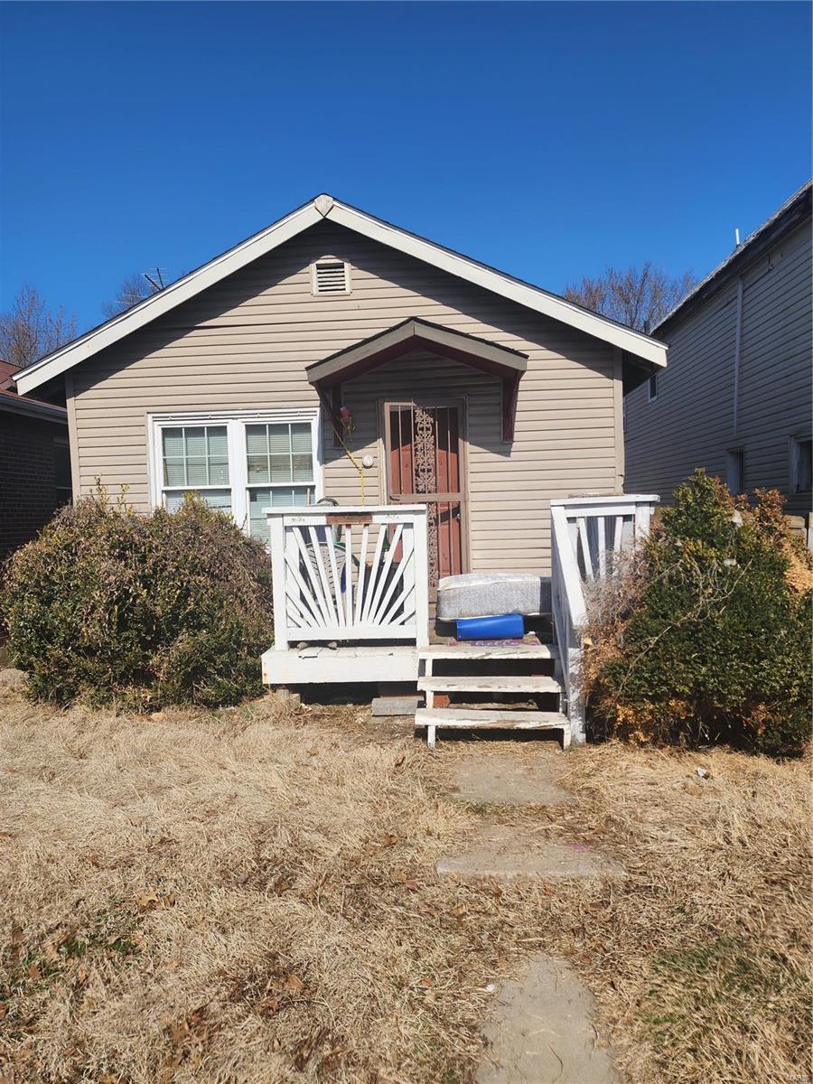 Homes for sale in Saint Louis, MO | 5917 Harney Ave, Saint Louis, MO 63136 | MLS# MIS24011248