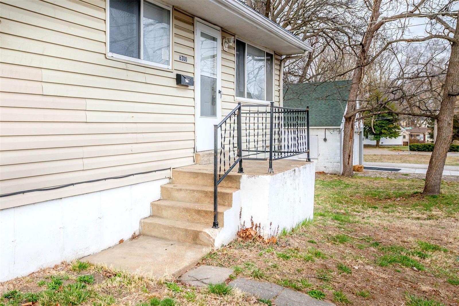 Homes for sale in Saint Louis, MO | 6300 Evergreen Blvd, Saint Louis, MO 63134 | MLS# MIS24012558