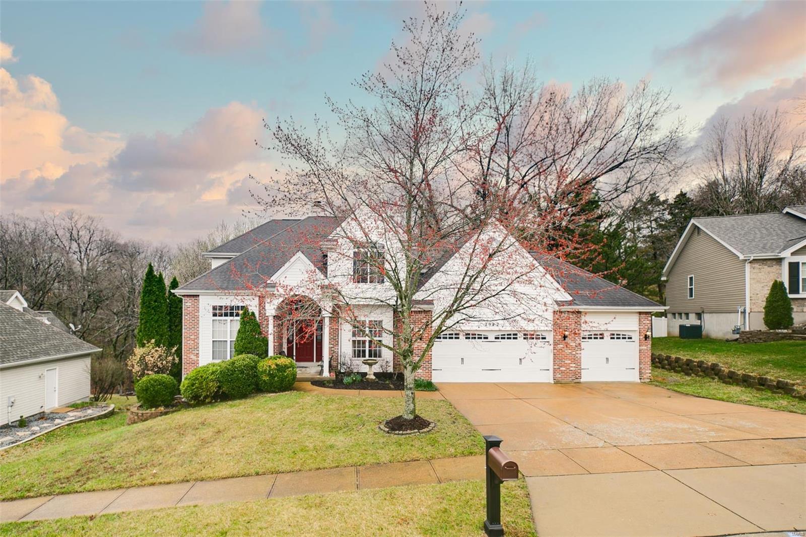 Homes for sale in Saint Louis, MO | 2942 Marchbanks Pl, Saint Louis, MO 63129 | MLS# MIS24015139