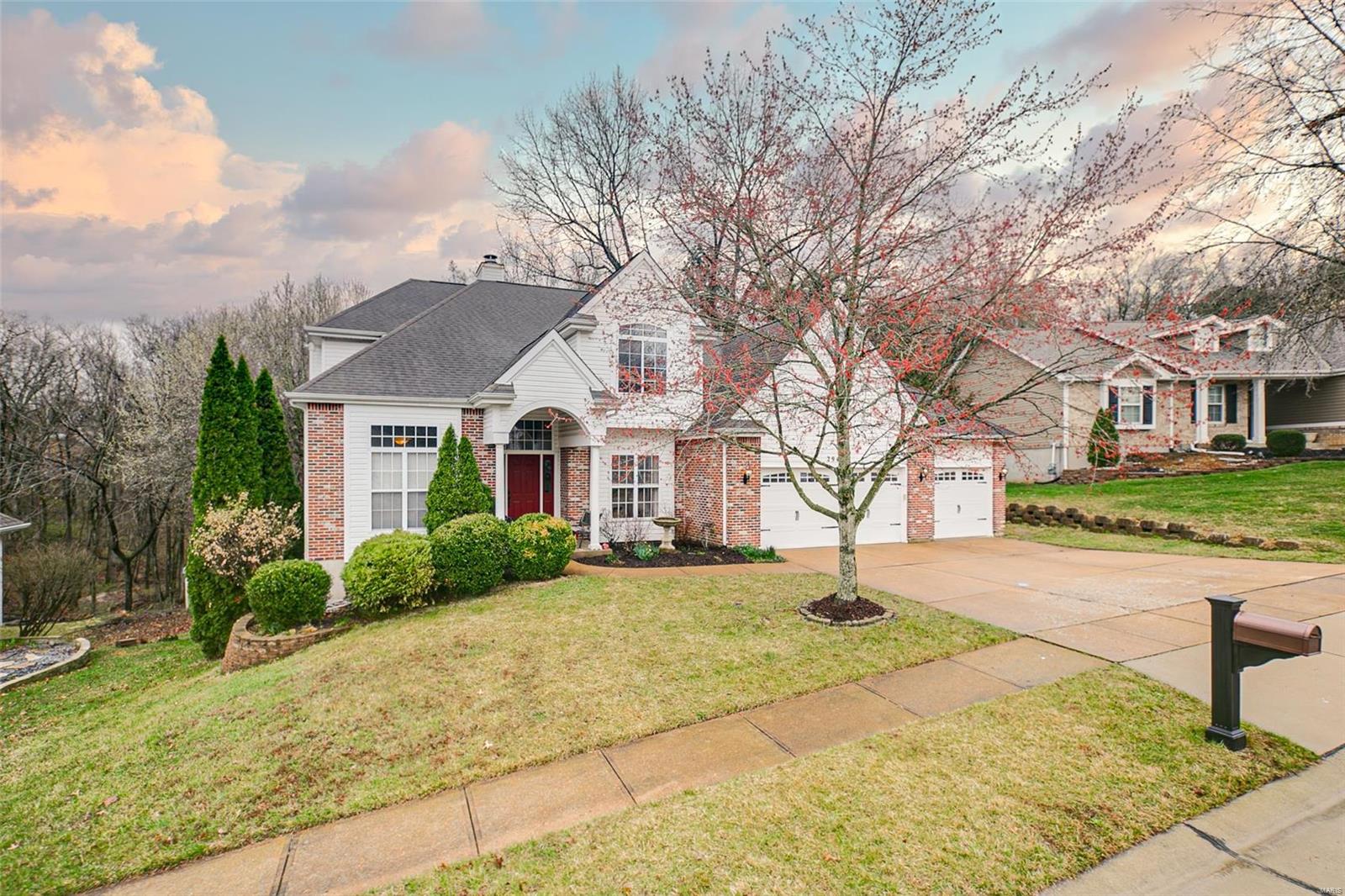 Homes for sale in Saint Louis, MO | 2942 Marchbanks Pl, Saint Louis, MO 63129 | MLS# MIS24015139