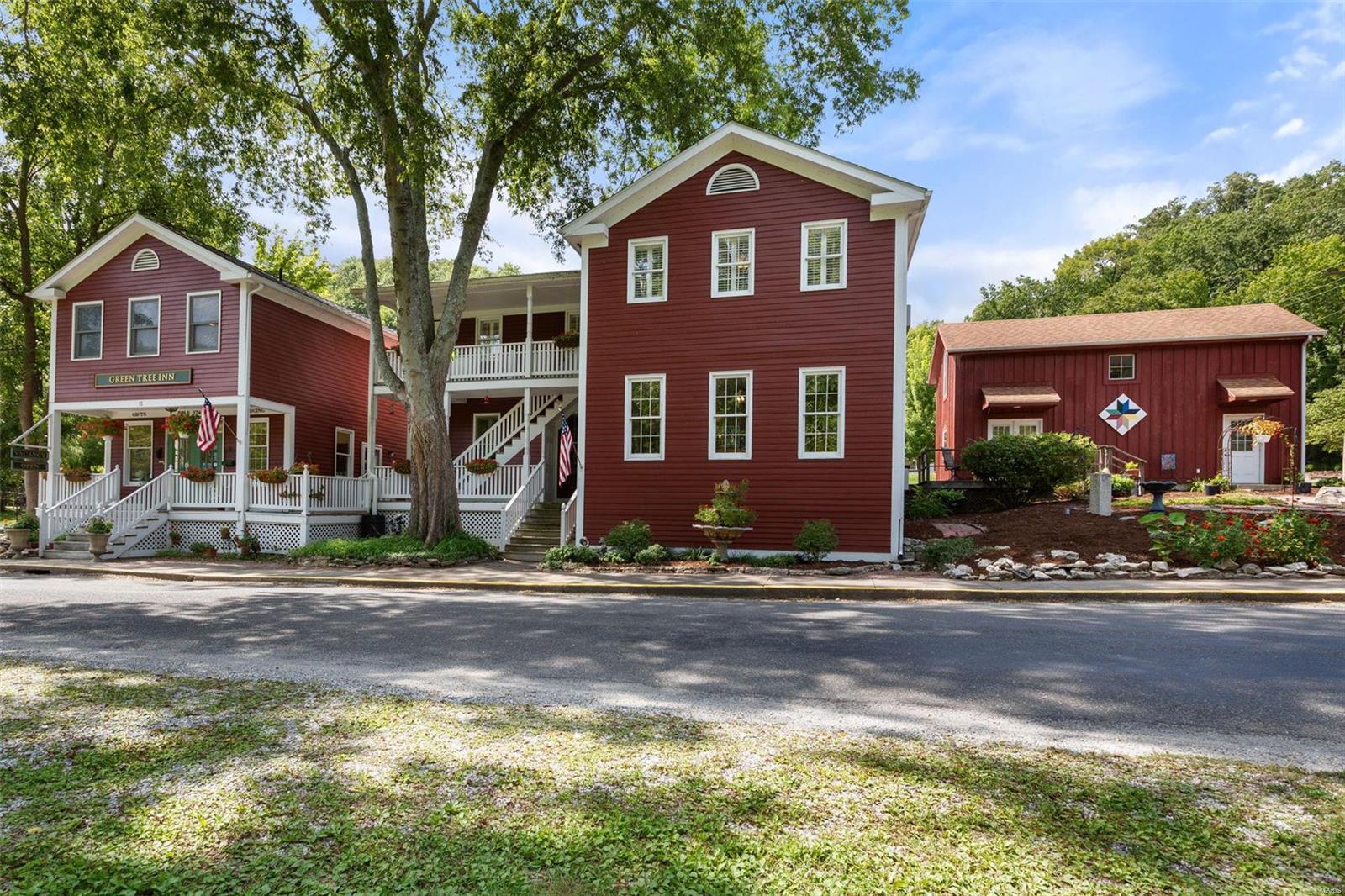 Homes for sale in Elsah, IL | 15 Mill St, Elsah, IL 62028 | MLS# MIS24017079