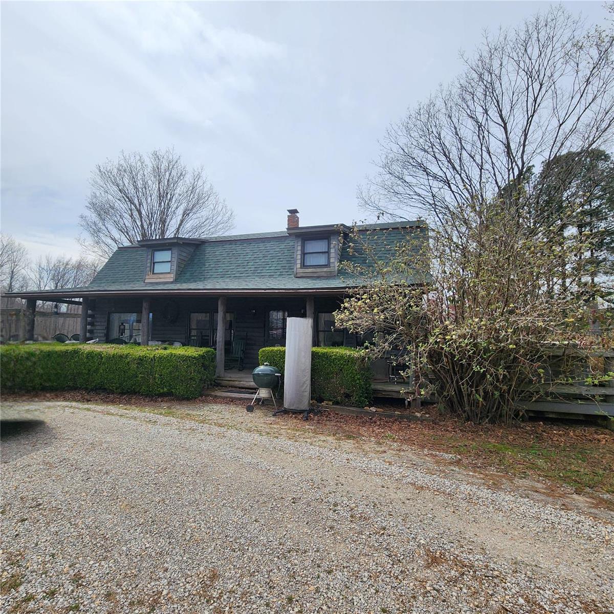 Homes for sale in Cobden, IL | 1365 Anna Nursery Ln, Cobden, IL 62920 | MLS# MIS24018008