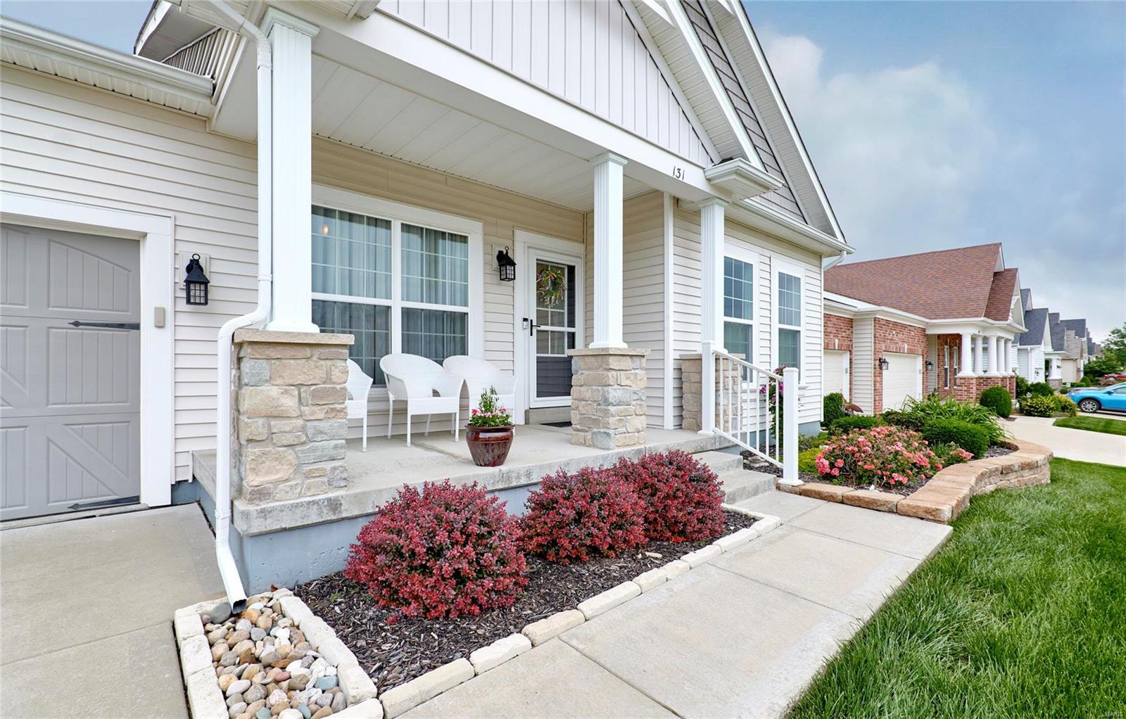 Homes for sale in Lake Saint Louis, MO | 131 Countryshire Dr, Lake Saint Louis, MO 63367 | MLS# MIS24031788