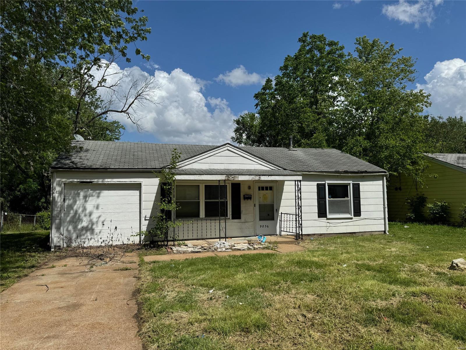 Homes for sale in Saint Louis, MO | 9836 Lorna Ln, Saint Louis, MO 63136 | MLS# MIS24032046
