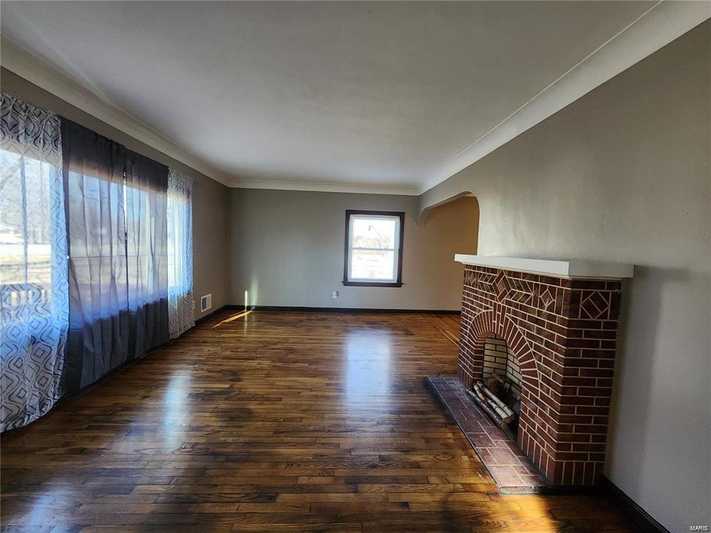 5th image of 9758 Diamond Dr, Saint Louis, MO 63137 | MLS# MIS24033807