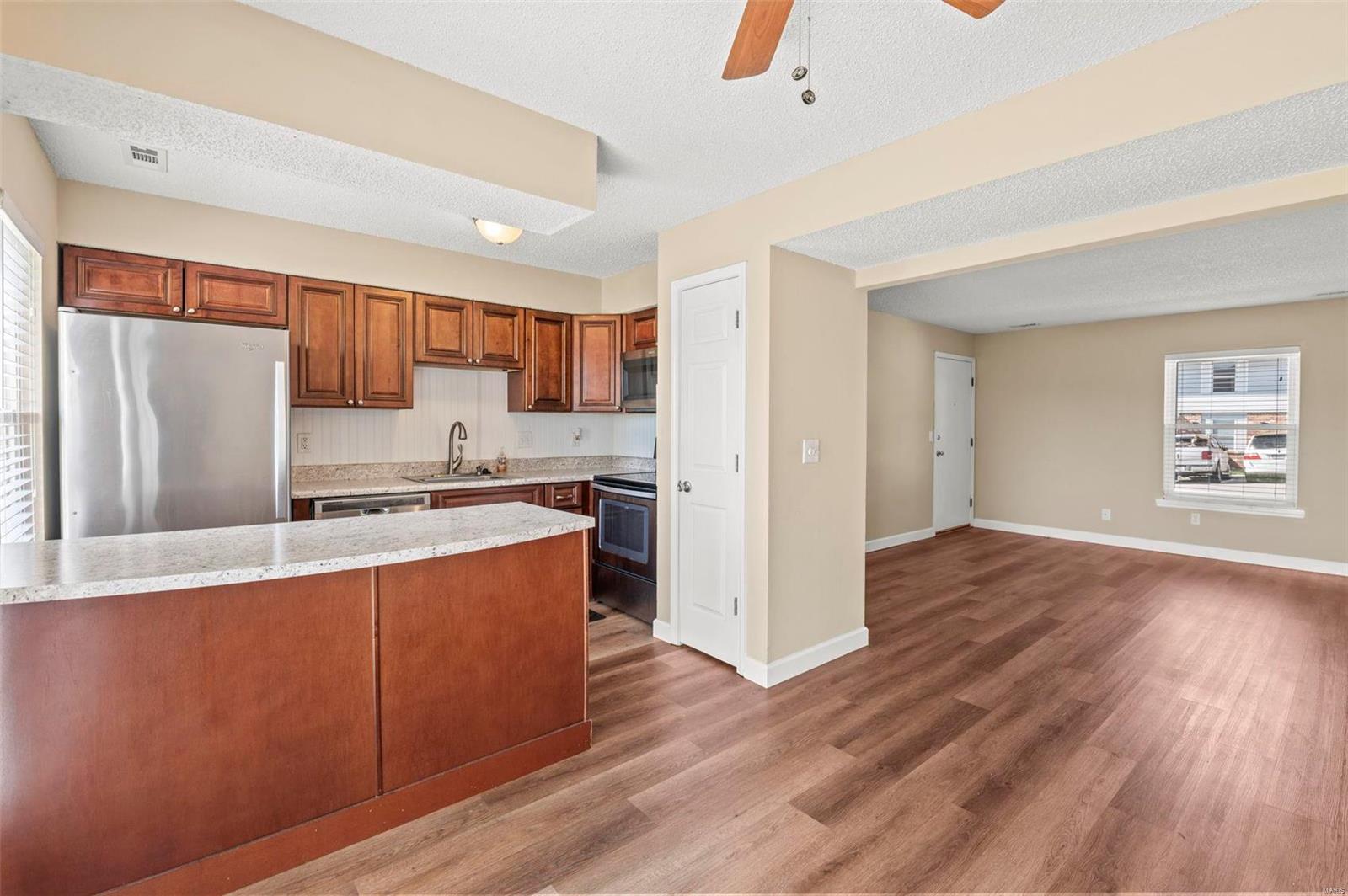 3rd image of 2279 Highland Hill Dr #H, Saint Peters, MO 63376 | MLS# MIS24033995