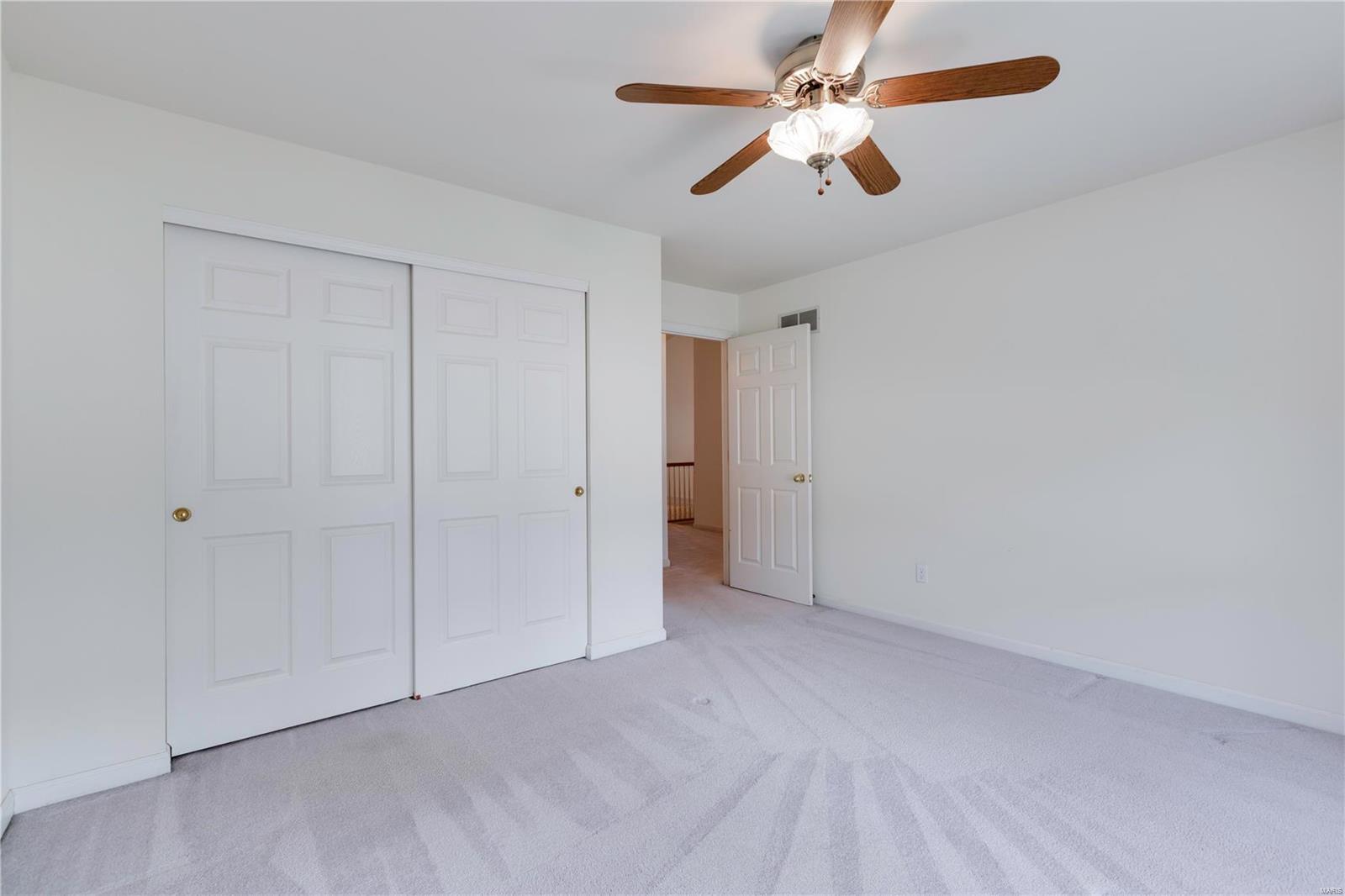 Homes for sale in Lake Saint Louis, MO | 2411 S Lakeridge Ct #17, Lake Saint Louis, MO 63367 | MLS# MIS24040058
