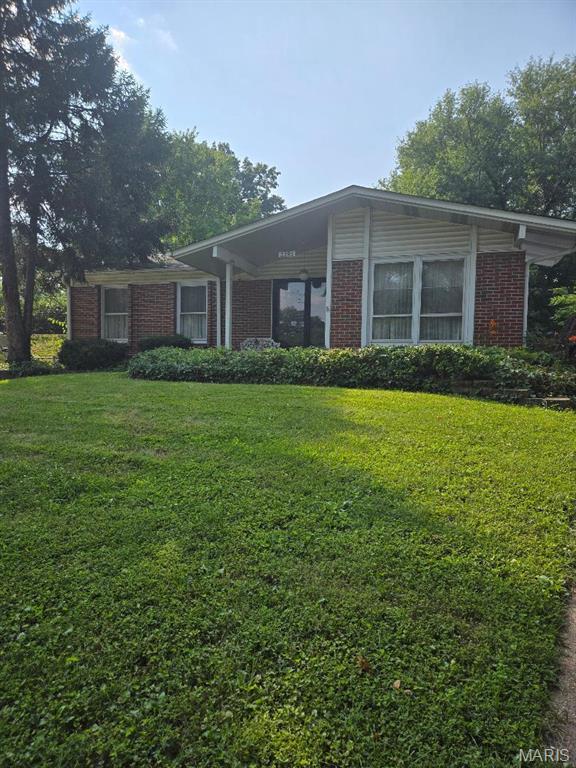 Homes for sale in Saint Louis, MO | 2295 Woodgrass Dr, Saint Louis, MO 63114 | MLS# MIS24042784