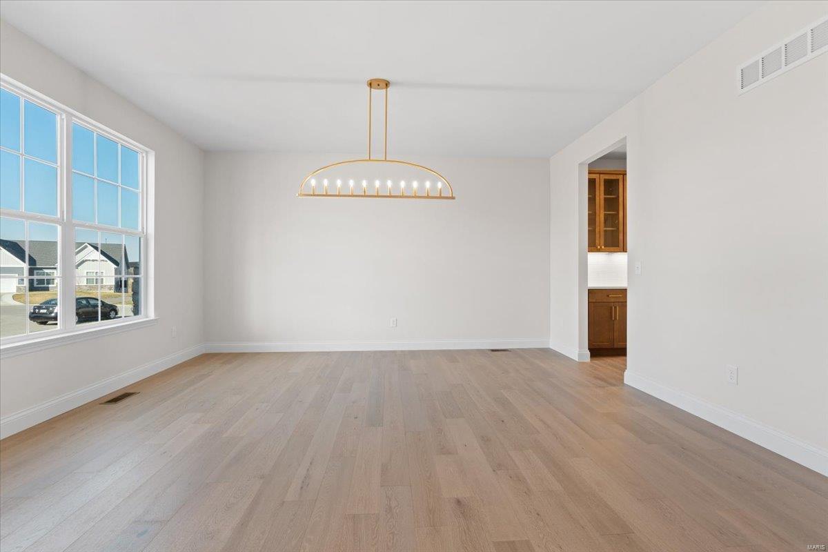 Homes for sale in Cottleville, MO | 5025 Pacific Crest Trail, Cottleville, MO 63304 | MLS# MIS24043522