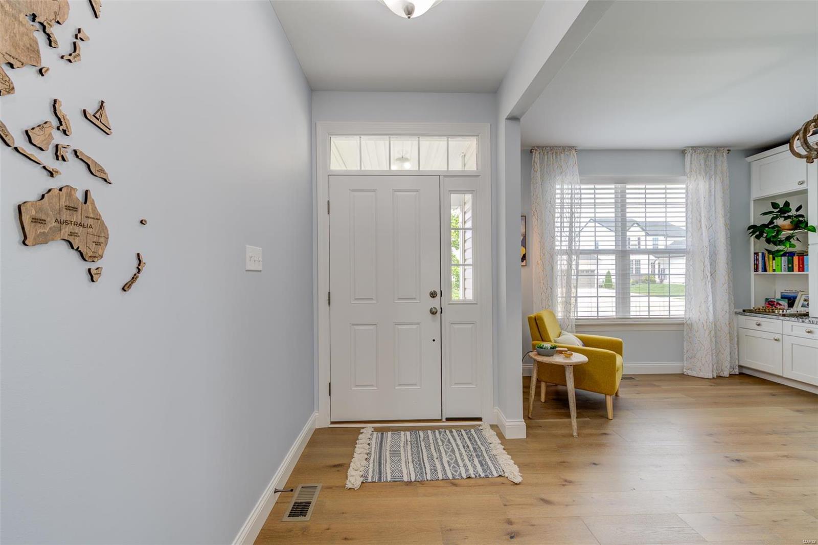 Homes for sale in Lake Saint Louis, MO | 656 Moffett Laurel Dr, Lake Saint Louis, MO 63367 | MLS# MIS24047327