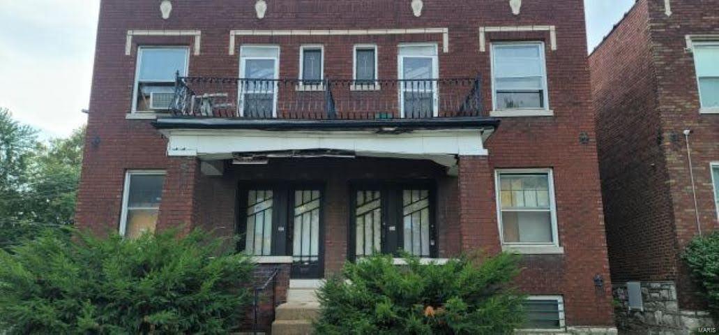 Homes for sale in Saint Louis, MO | 5027 S Broadway, Saint Louis, MO 63111 | MLS# MIS24048681