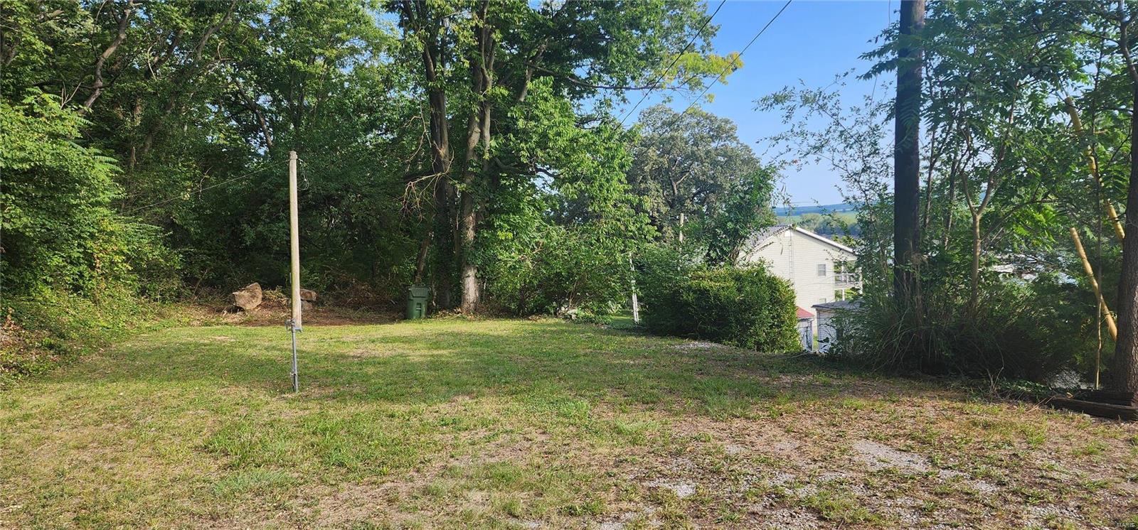 Homes for sale in Chester, IL | 202 W Harrison St, Chester, IL 62233 | MLS# MIS24050890