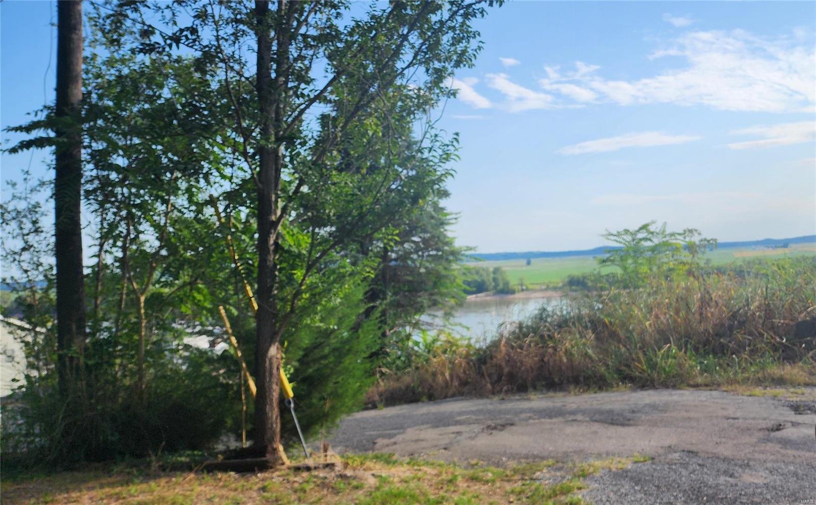 Homes for sale in Chester, IL | 202 W Harrison St, Chester, IL 62233 | MLS# MIS24050890