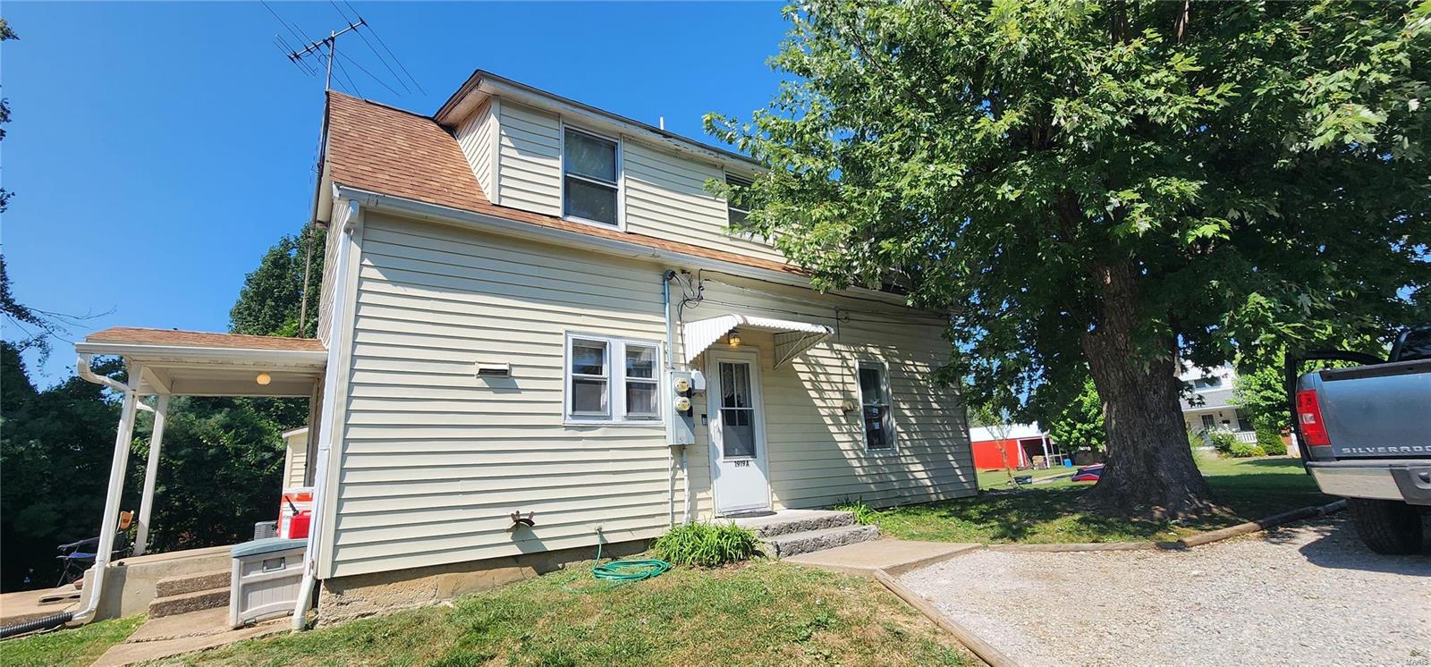 Homes for sale in Chester, IL | 1919 High St, Chester, IL 62233 | MLS# MIS24050895