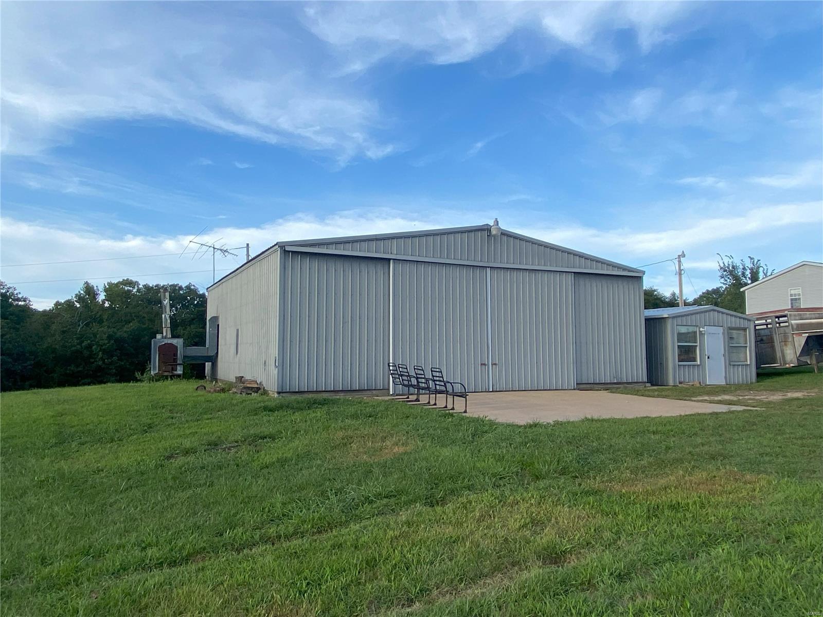 Homes for sale in Plato, MO | 10727 Hwy 32, Plato, MO 65552 | MLS# MIS24053660