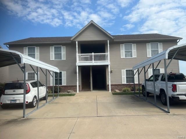 Homes for sale in Highland, IL | 43 Colonial Manor Dr #B, Highland, IL 62249 | MLS# MIS24054259