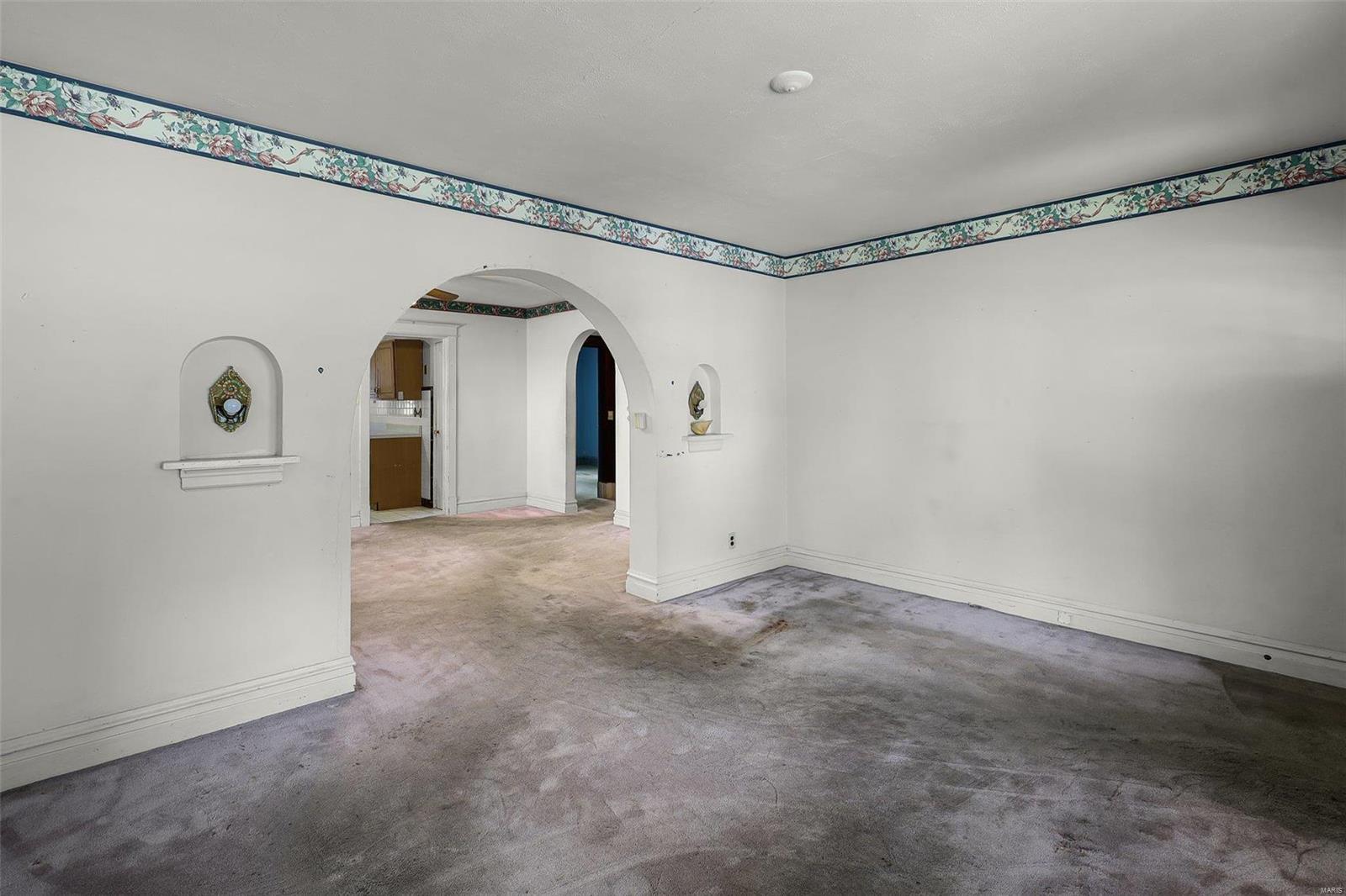 Homes for sale in Saint Louis, MO | 2031 Switzer Ave, Saint Louis, MO 63136 | MLS# MIS24056442