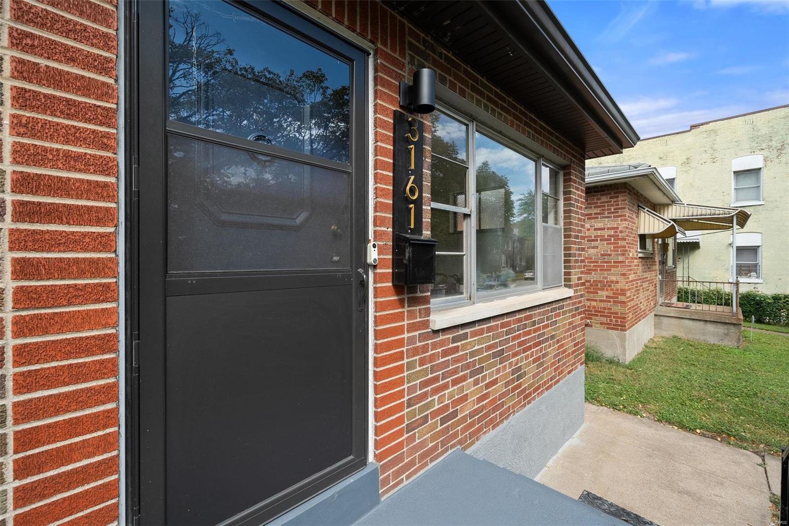 Homes for sale in Saint Louis, MO | 3161 Ohio Ave, Saint Louis, MO 63118 | MLS# MIS24056451