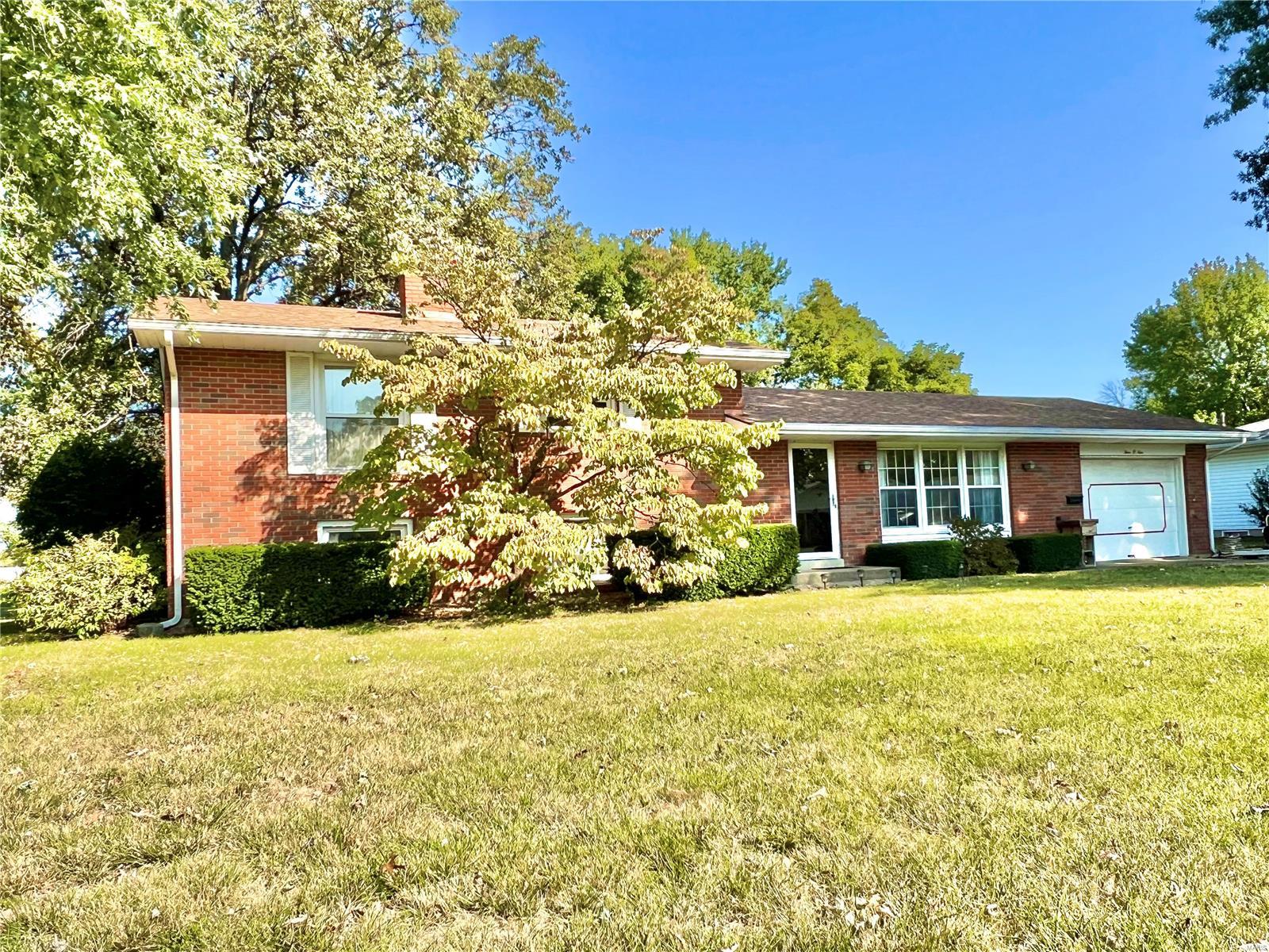 Homes for sale in Montgomery, MO | 309 E Spinsby St, Montgomery, MO 63361 | MLS# MIS24064334
