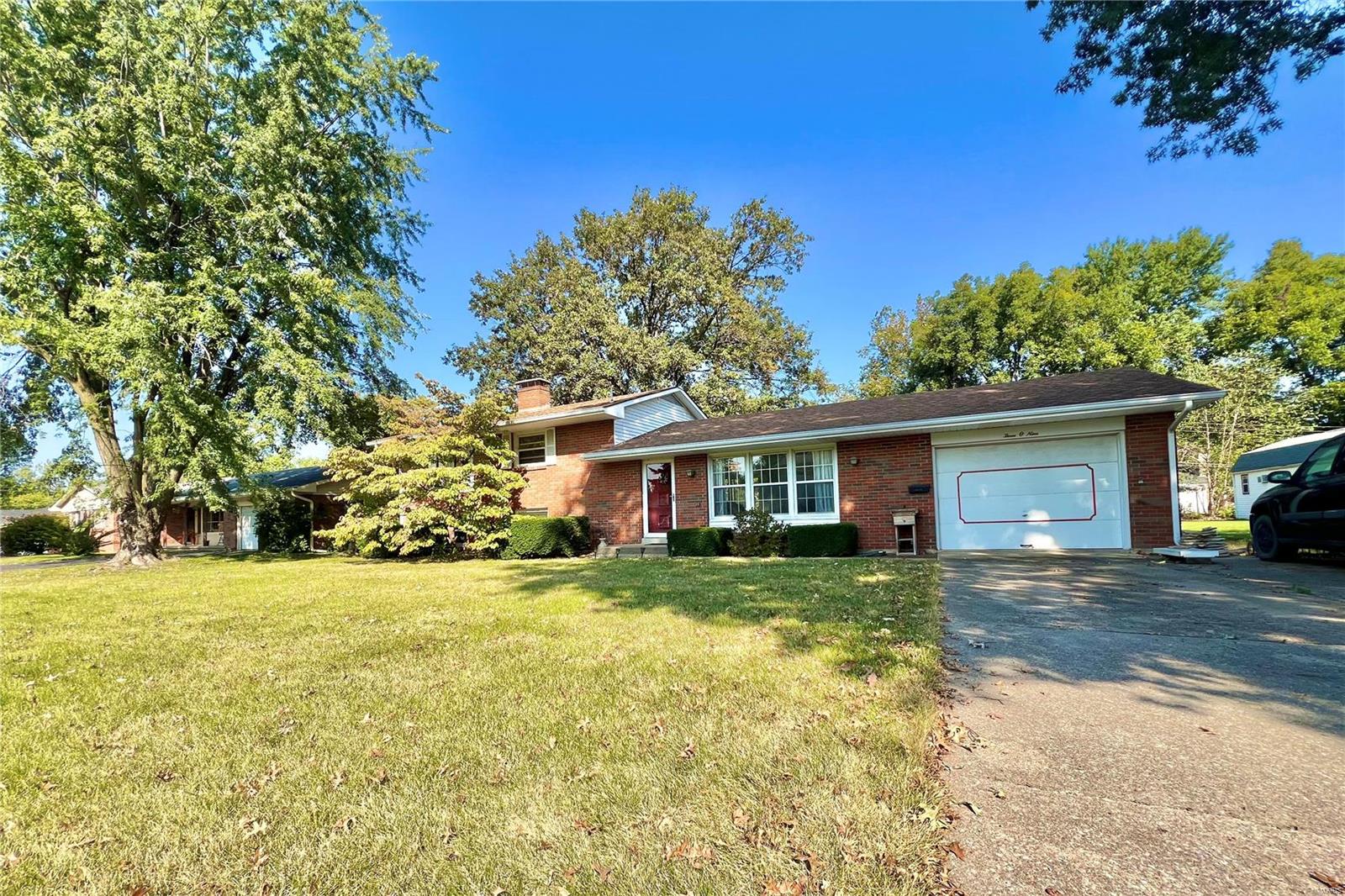 Homes for sale in Montgomery, MO | 309 E Spinsby St, Montgomery, MO 63361 | MLS# MIS24064334