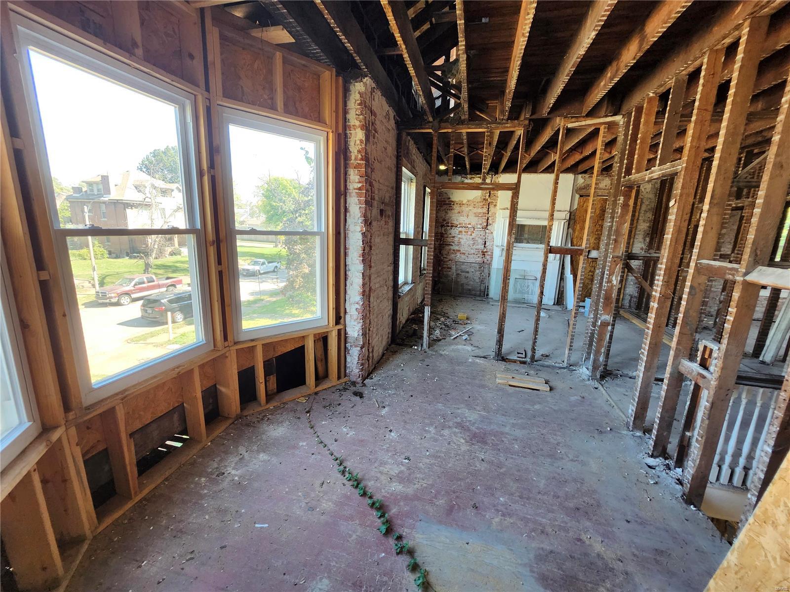 Homes for sale in Saint Louis, MO | 5922 Clemens Ave, Saint Louis, MO 63112 | MLS# MIS24064544