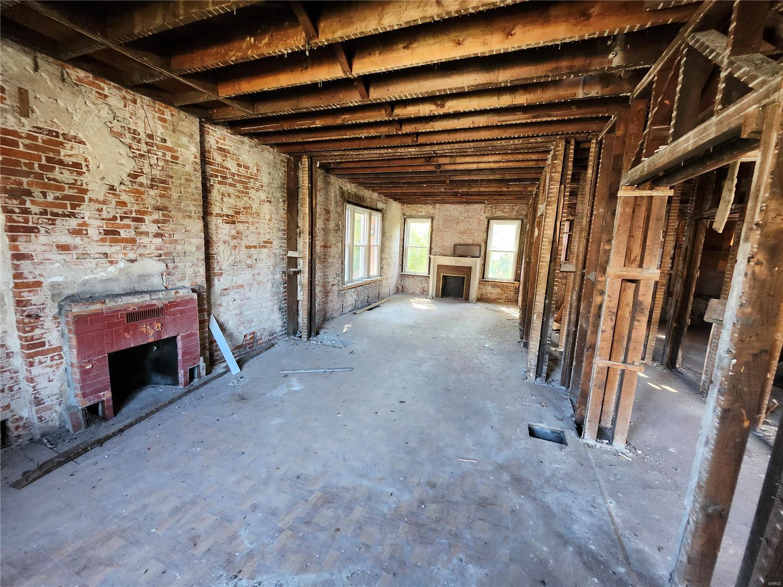 Homes for sale in Saint Louis, MO | 5922 Clemens Ave, Saint Louis, MO 63112 | MLS# MIS24064544