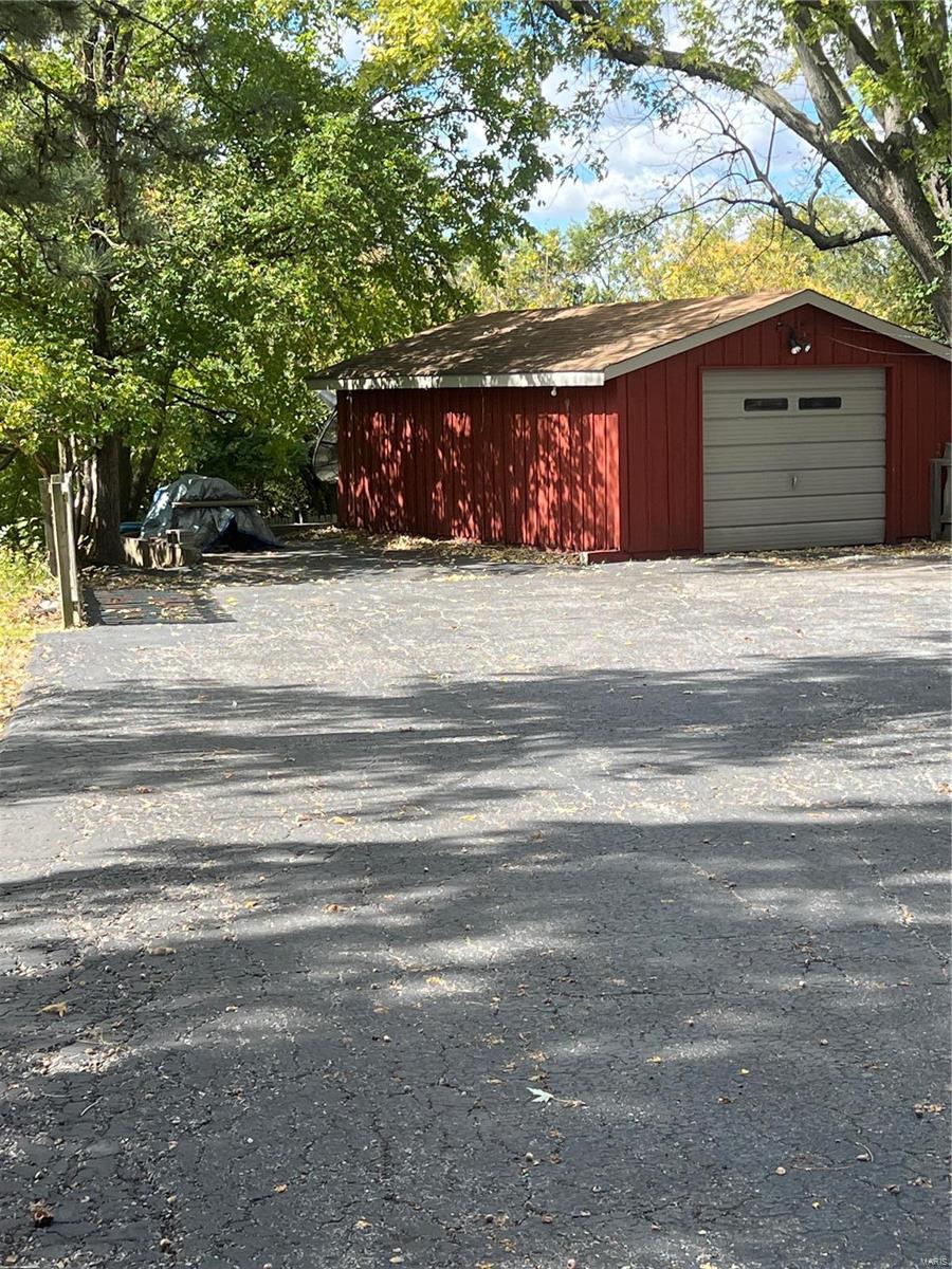 Homes for sale in Black Jack, MO | 13305 Old Halls Ferry Rd, Black Jack, MO 63033 | MLS# MIS24065587