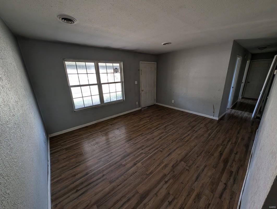 Homes for sale in Granite, IL | 2316 Terminal Ave, Granite, IL 62040 | MLS# MIS24067030