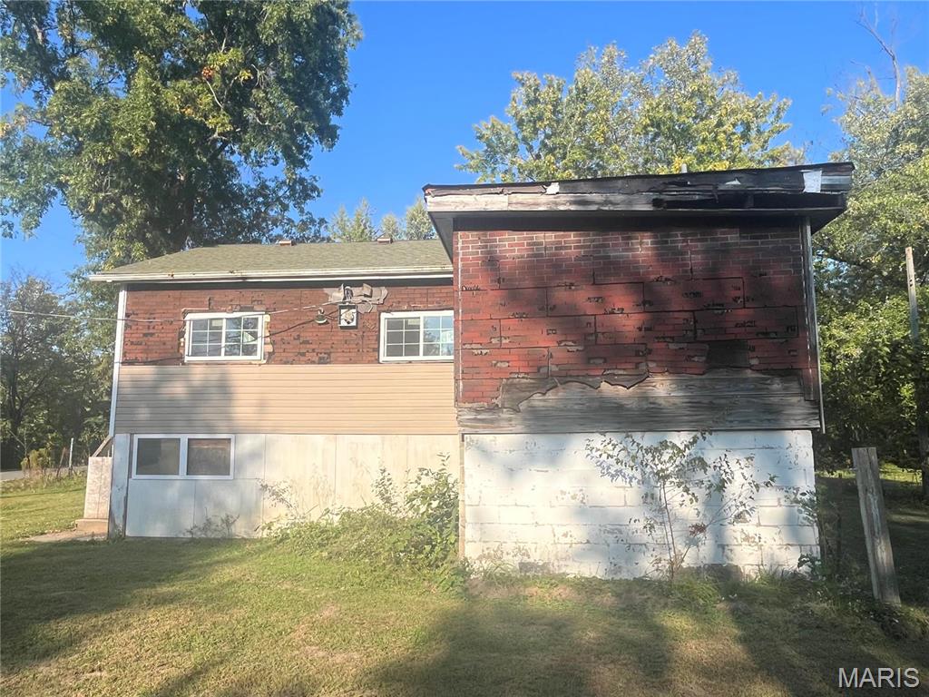 Homes for sale in O'fallon, MO | 2476 Flatwoods Rd, O'fallon, MO 63366 | MLS# MIS24067457