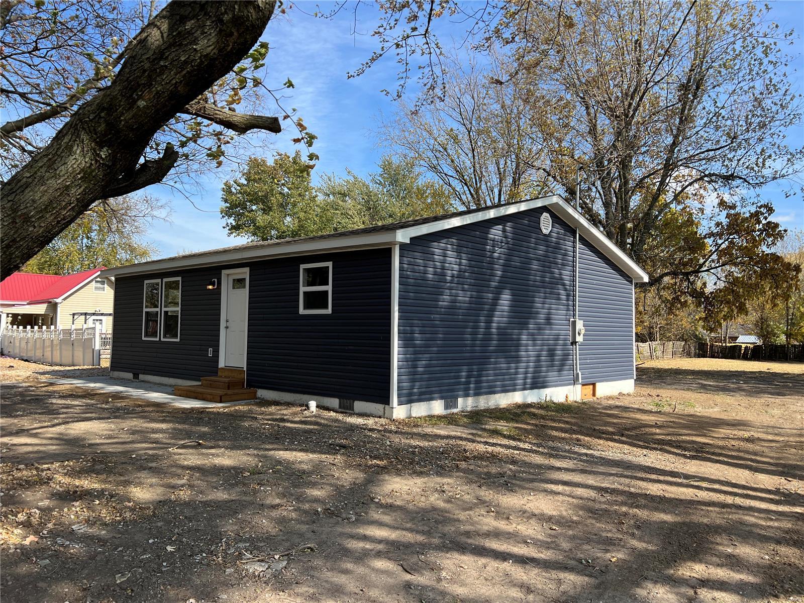 Homes for sale in Montgomery, MO | 814 Stella St, Montgomery, MO 63361 | MLS# MIS24068905