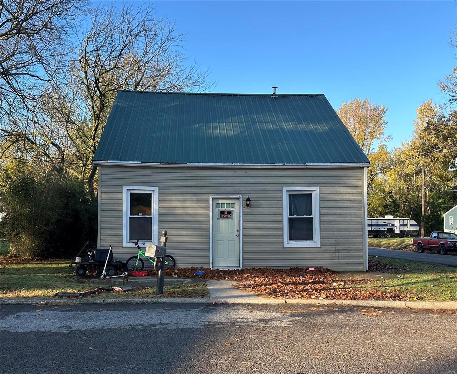 Homes for sale in Chester, IL | 211 Channing St, Chester, IL 62233 | MLS# MIS24069702