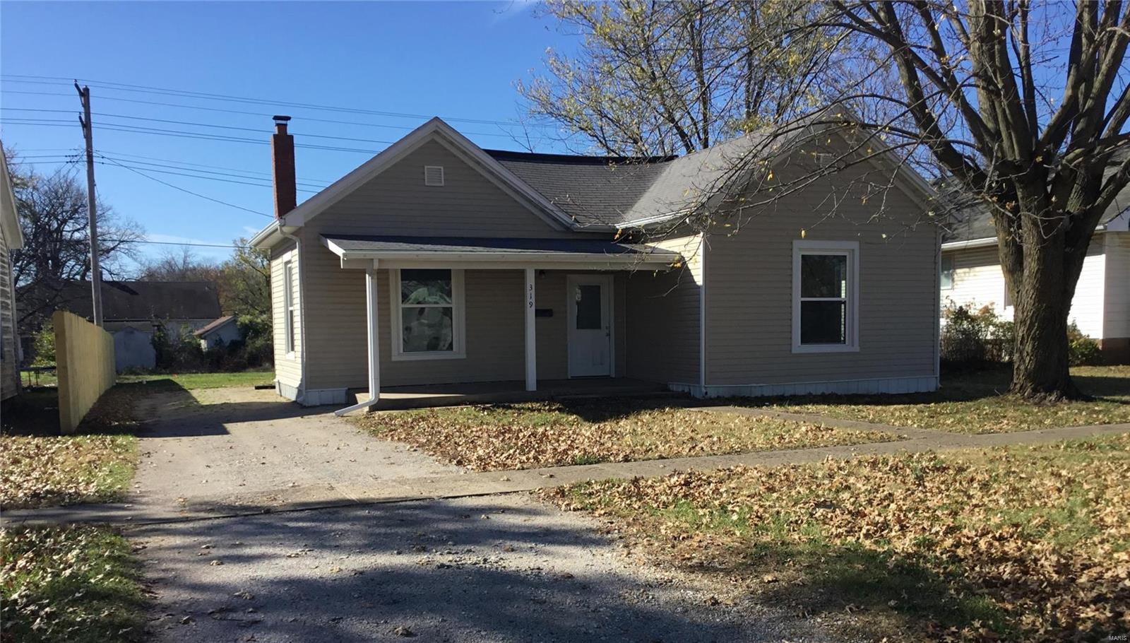 Homes for sale in Montgomery, MO | 319 N Walker St, Montgomery, MO 63361 | MLS# MIS24070994
