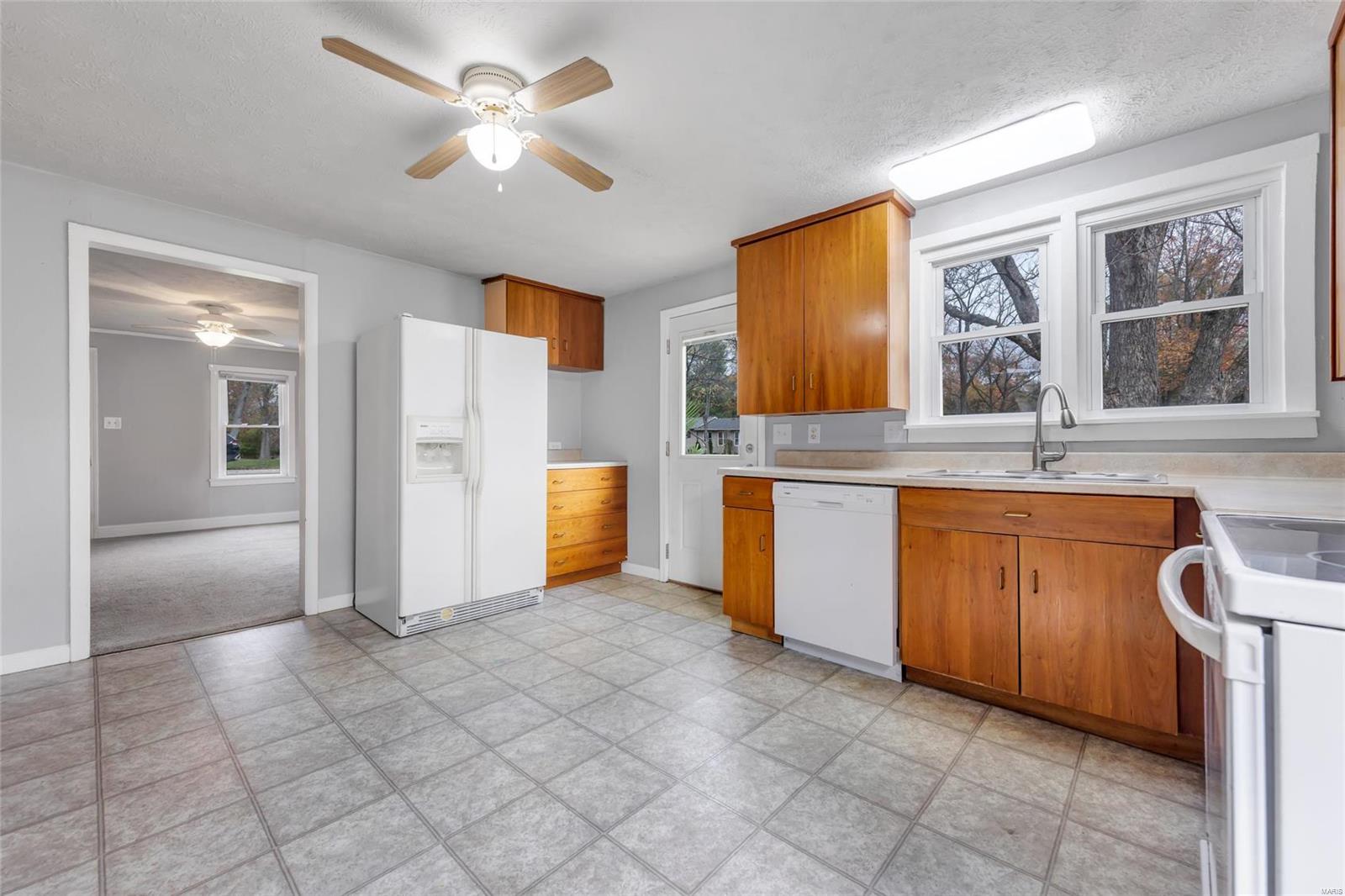 Homes for sale in Defiance, MO | 8 St Anthony Ln, Defiance, MO 63341 | MLS# MIS24071331