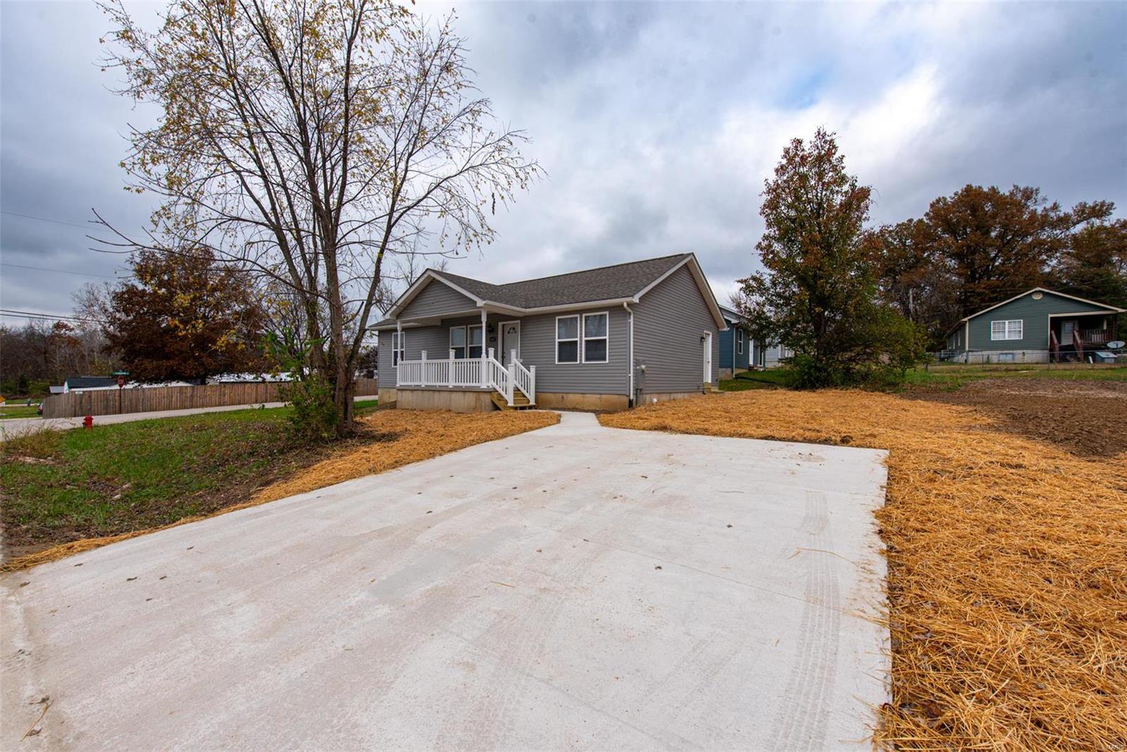 Homes for sale in Pacific, MO | 1667 Missouri Ave, Pacific, MO 63069 | MLS# MIS24071762