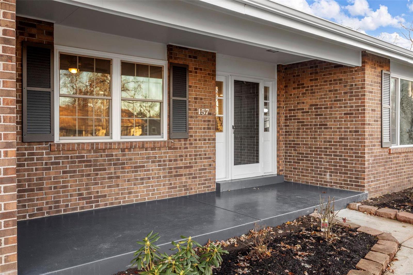 Homes for sale in Lake St. Louis, MO | 157 Rue Grand Dr, Lake St. Louis, MO 63367 | MLS# MIS24073301