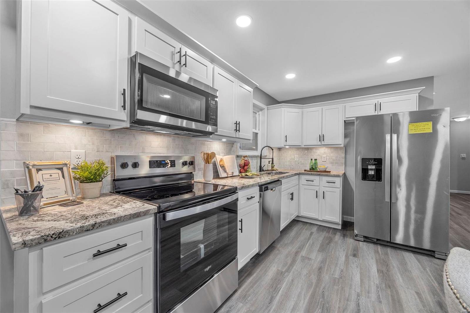 Homes for sale in Lake St. Louis, MO | 157 Rue Grand Dr, Lake St. Louis, MO 63367 | MLS# MIS24073301