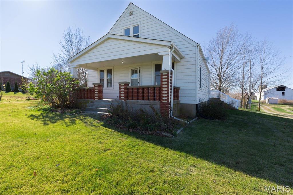 Homes for sale in Sainte Genevieve, MO | 12449 Quarry Town Rd, Sainte Genevieve, MO 63670 | MLS# MIS24073828