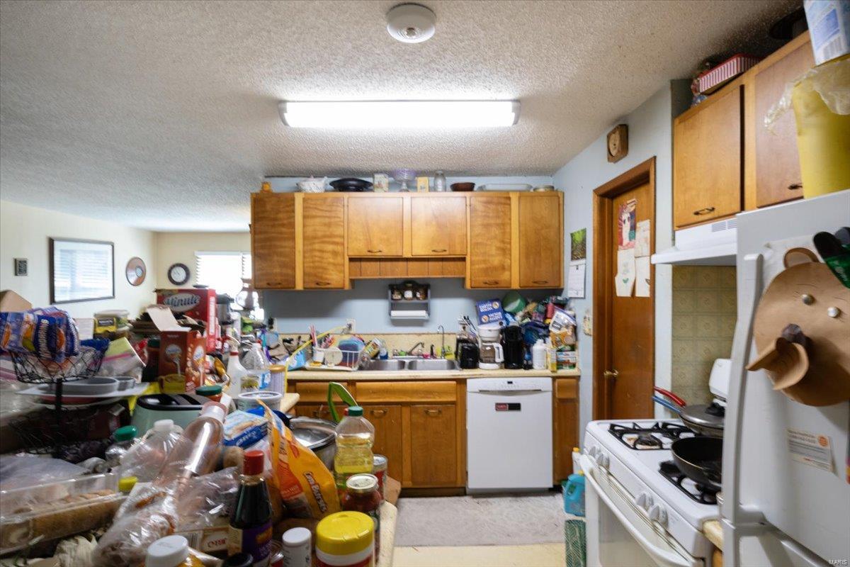 Homes for sale in Lebanon, MO | 20198 Granger Ln, Lebanon, MO 65536 | MLS# MIS24074204