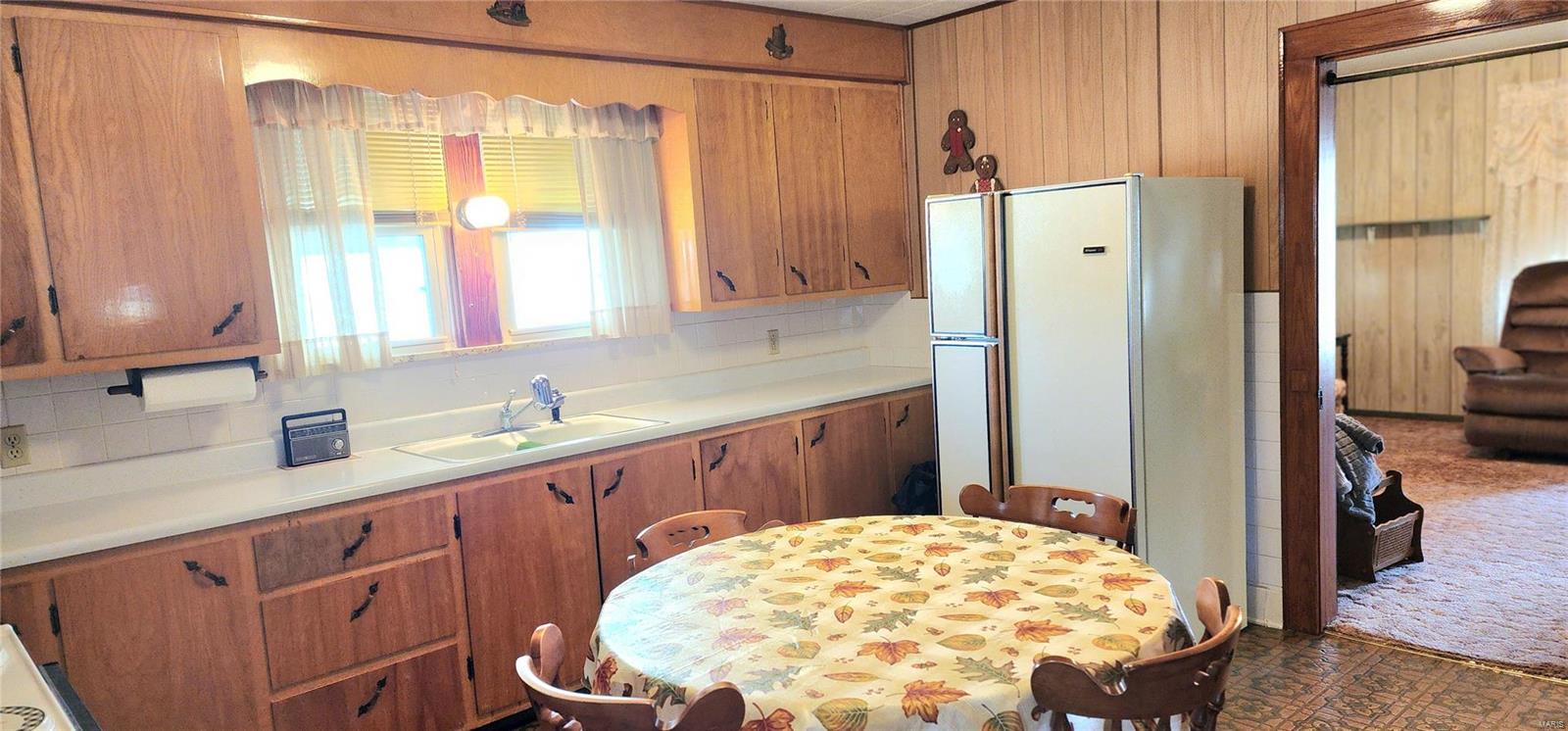 Homes for sale in Chester, IL | 767 Oak St, Chester, IL 62233 | MLS# MIS24075019