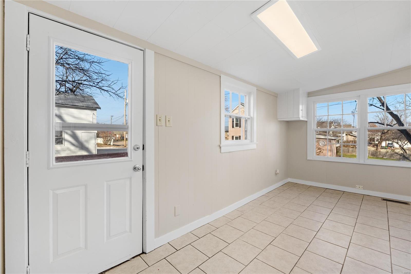 Homes for sale in Wentzville, MO | 9 E 4Th St, Wentzville, MO 63385 | MLS# MIS24075782