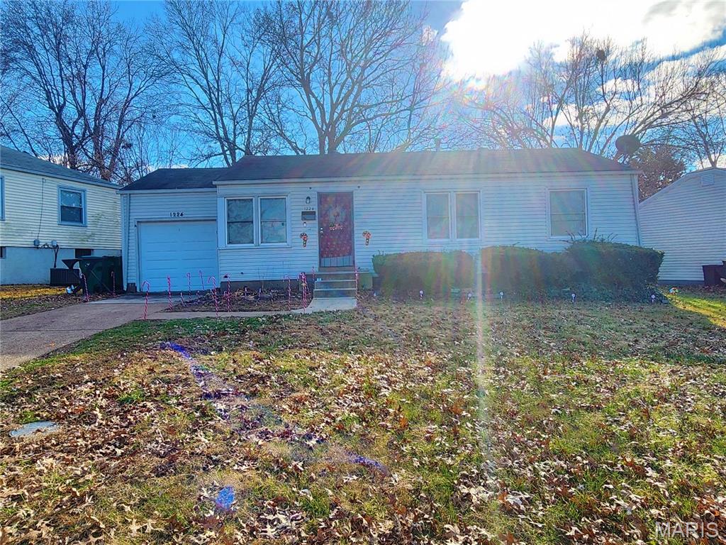 Homes for sale in Saint Louis, MO | 1224 Odessa Dr, Saint Louis, MO 63137 | MLS# MIS24075948