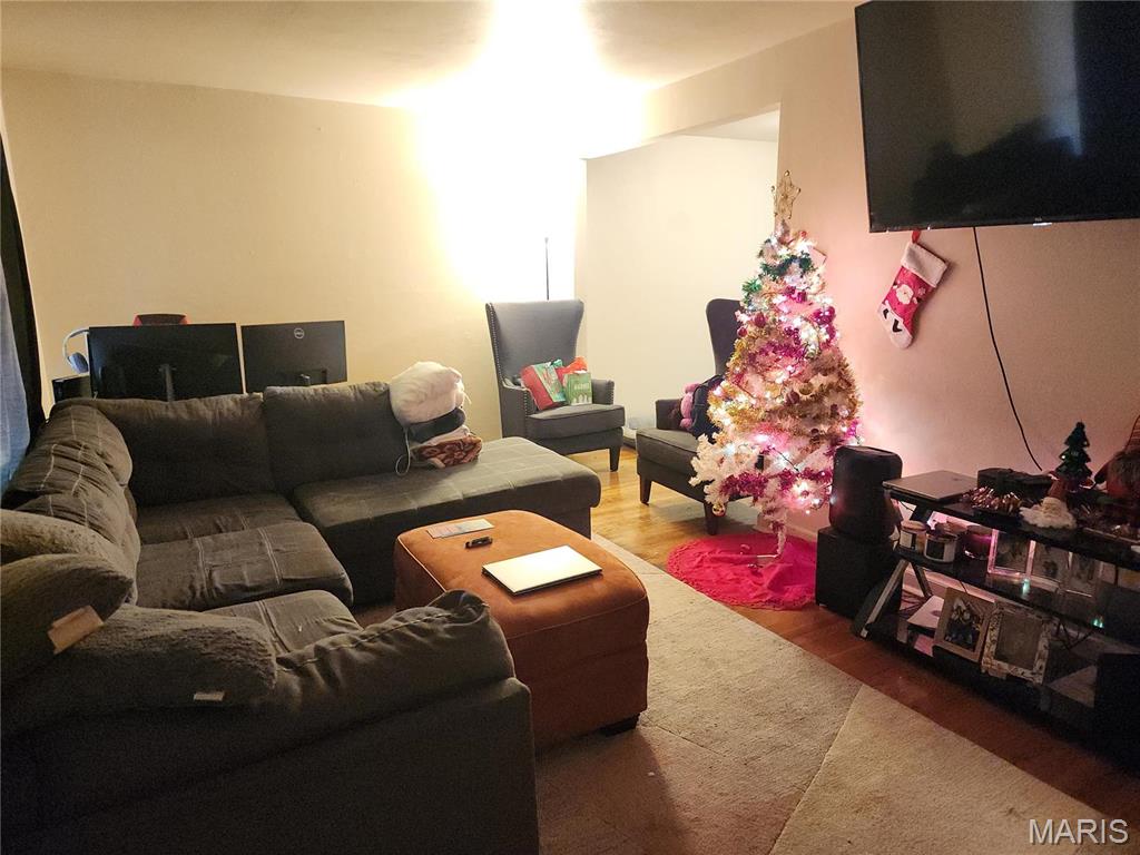 Homes for sale in Saint Louis, MO | 9314 Ardmore Dr, Saint Louis, MO 63137 | MLS# MIS24076102