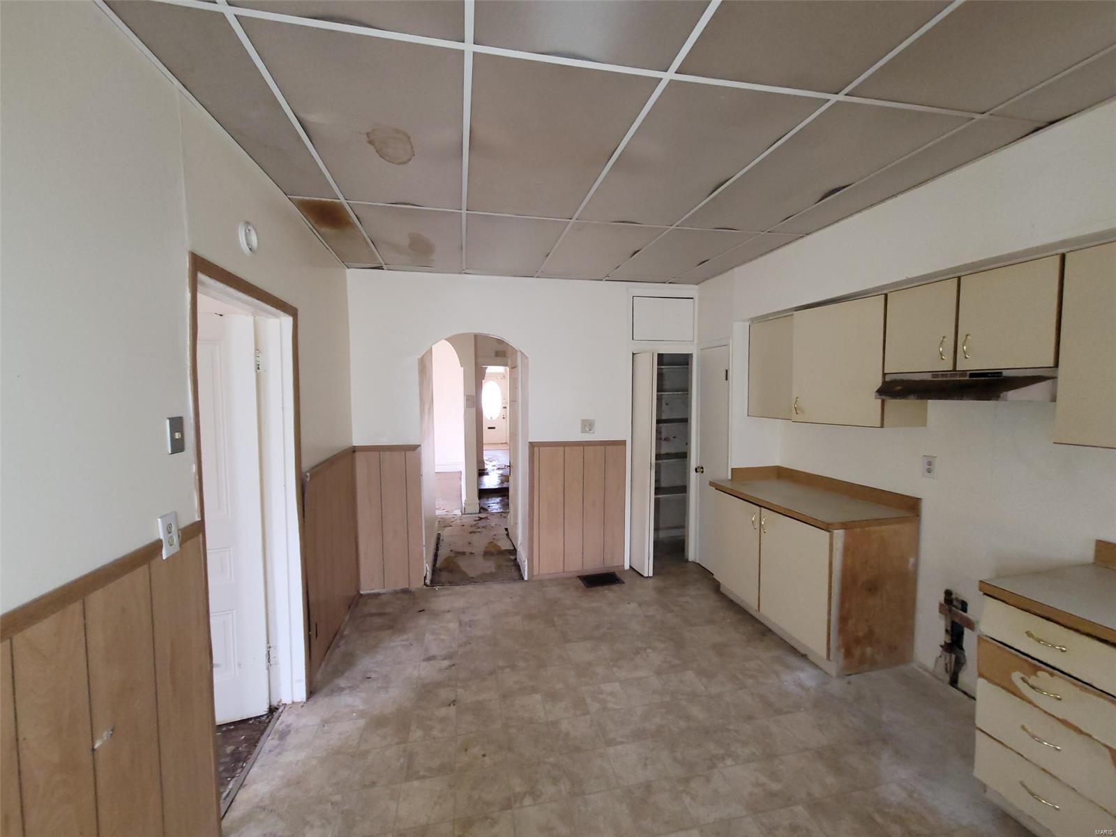 Homes for sale in Saint Louis, MO | 5331 Ridge Ave, Saint Louis, MO 63112 | MLS# MIS24077246