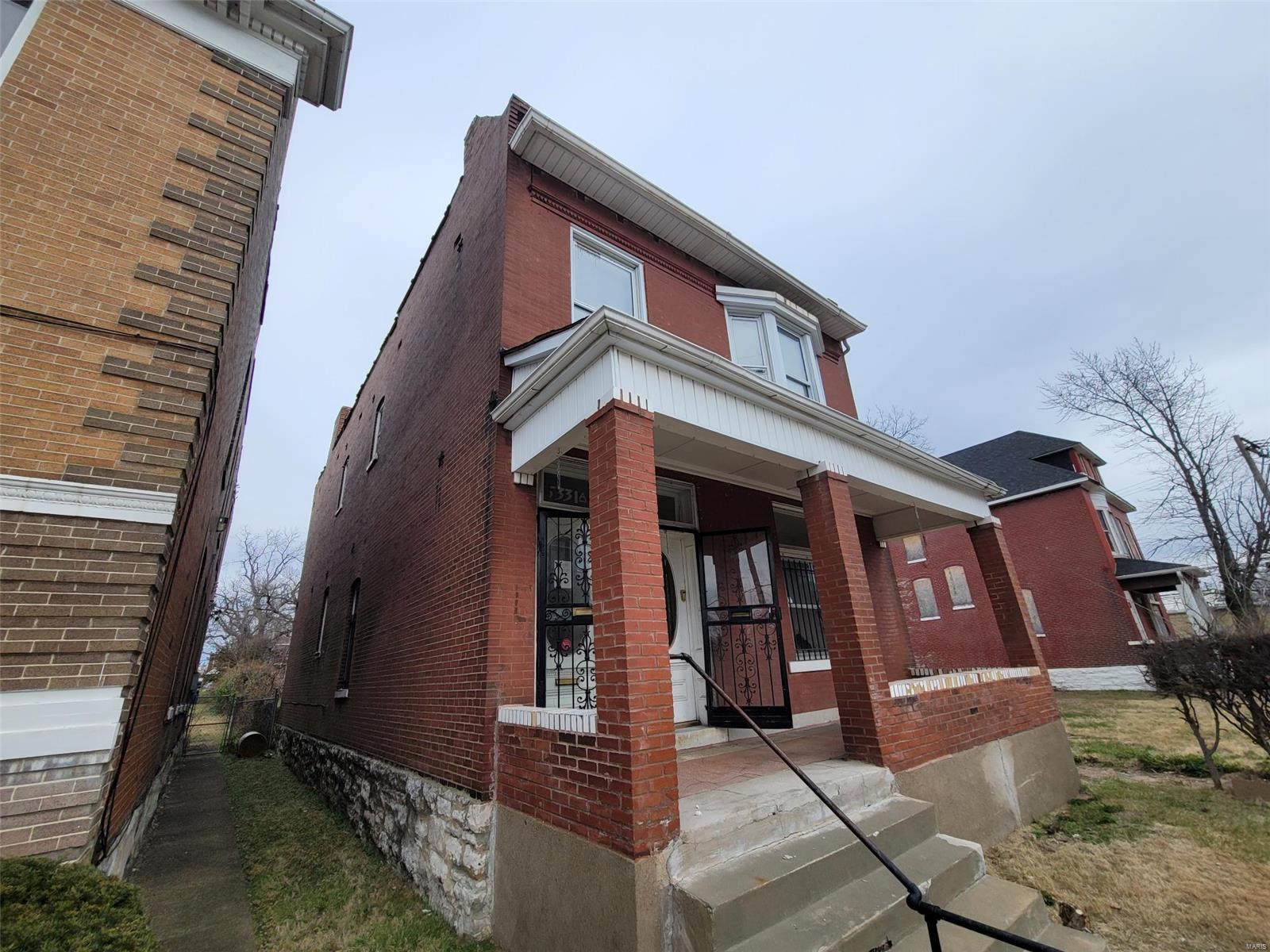 Homes for sale in Saint Louis, MO | 5331 Ridge Ave, Saint Louis, MO 63112 | MLS# MIS24077246