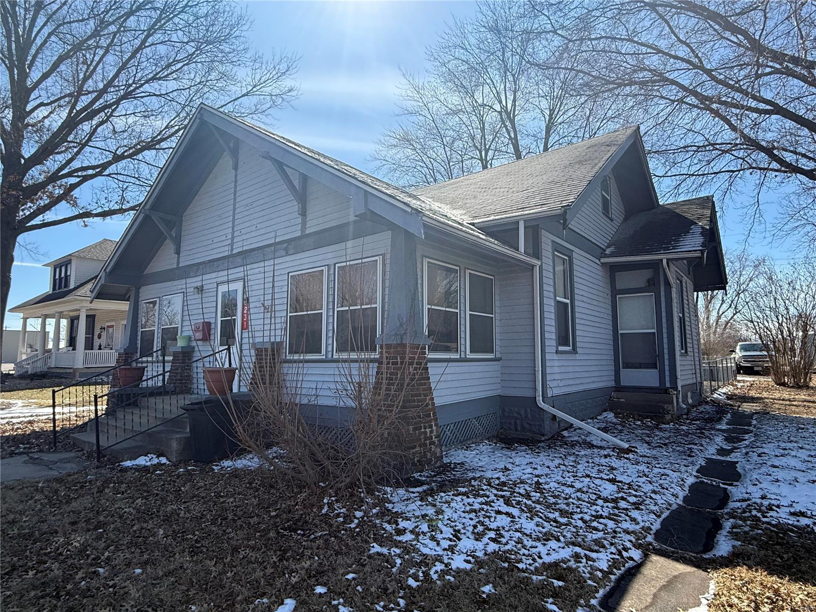 Homes for sale in Montgomery, MO | 231 S Sturgeon St, Montgomery, MO 63361 | MLS# MIS25001442